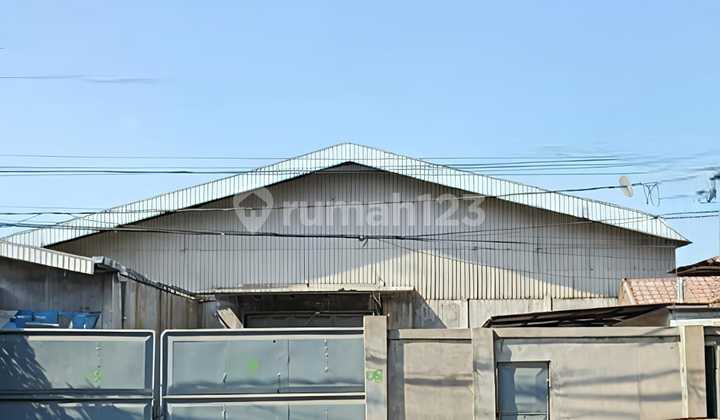 Strategic Warehouse on Main Road Manyar Gresik Near Toll Road and Jiipe Port Strategic Warehouse on Main Road Manyar Gresik Near Toll Road and Jiipe Port