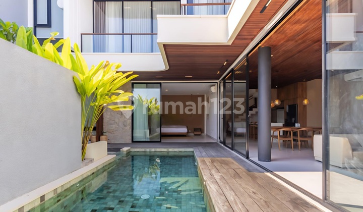Villa Baru Karya Lumbung Architect 15 Menit ke Pantai Canggu