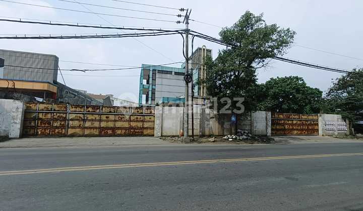 Cheap Stock of Strategic Land & Shophouses on Manyar Main Road Near the Port