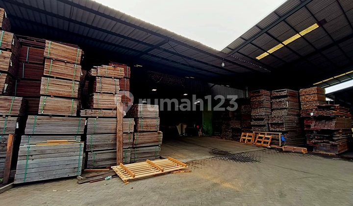 Strategic Location Wood Factory Mayjend Sungkono Gresik City Near Romo Toll Road Strategic Location Wood Factory Mayjend Sungkono Gresik City Near Romo Toll Road