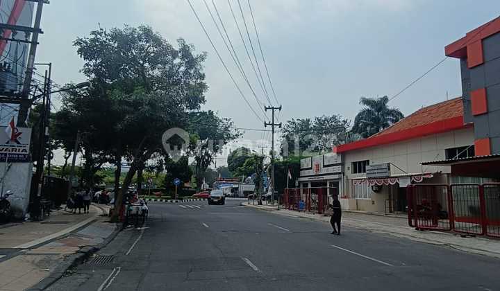Strategic Commercial Building in Central Surabaya, Jalan Raya Kayoon, Pemuda, Opposite Delta 2