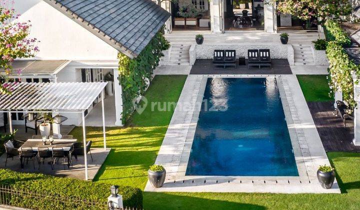 Rumah Villa Keren Bergaya Kolonial Dg View Sawah Di Pererenan Dekat Canggu Bali  1