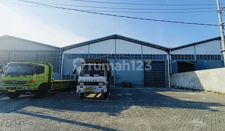 Gudang Bangunan Baru Bebas Banjir Gedangan Sidoarjo Dekat Tol