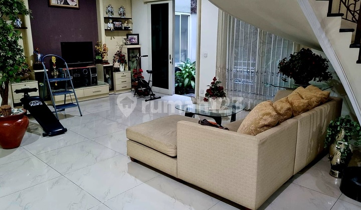 Rumah Mewah Murah Kawasan Elit di Regency 21 Surabaya Dekat Merr 2