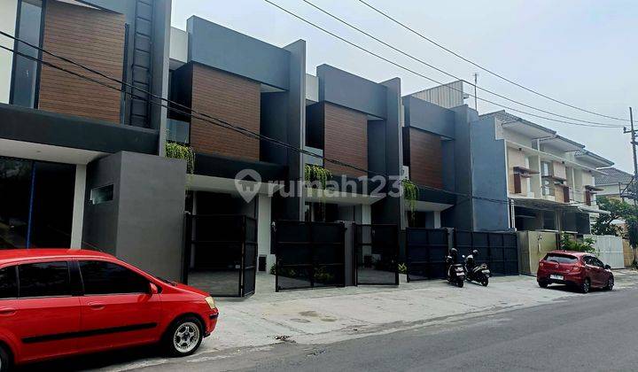 Rumah Baru Gress Bisa Kpr Di Jln Utama Kutisari Row 4 Mobil  2