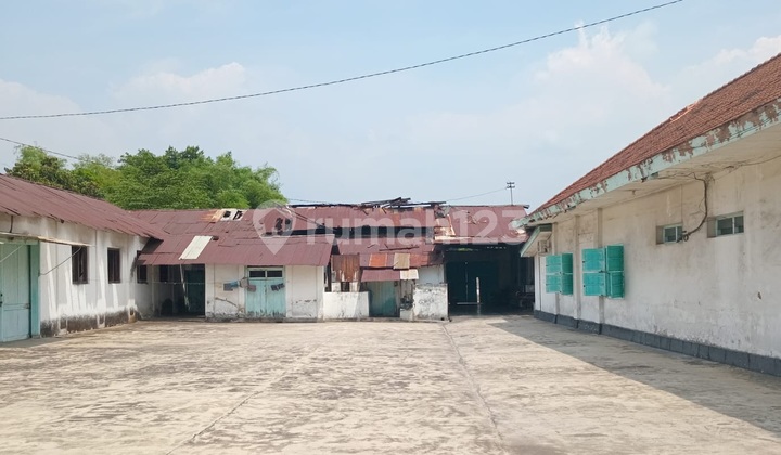 Former Soap Factory & Warehouse on Jl Raya Provinsi Mojokerto, Near Tjiwi Toll Road