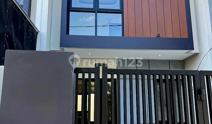 Rumah Baru 2 Lantai Manukan Surabaya Dekat Citraland & Pakuwon Rumah Baru 2 Lantai Manukan Surabaya Dekat Citraland & Pakuwon