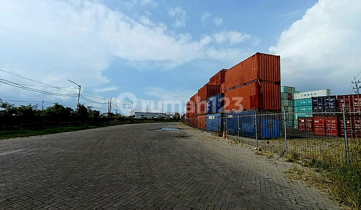 Cheap Land on Jl Raya Margomulyo Suitable for Container Parking Cheap Land on Jl Raya Margomulyo Suitable for Container Parking