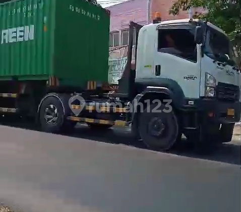 Affordable Land on Jl Raya Benjeng Gresik Suitable for Shophouse Complex, Housing, Warehouse, Gas Station, Business Place Affordable Land on Jl Raya Benjeng Gresik Suitable for Shophouse Complex, Housing, Warehouse, Gas Station, Business Place