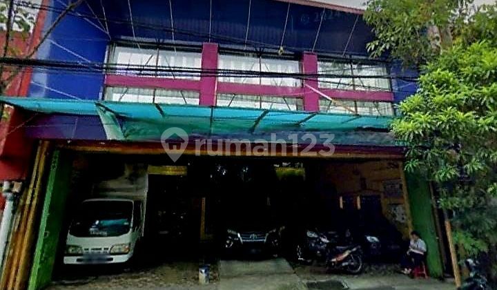 Rare Raya Kertajaya Ruko Surabaya, Suitable for Banks, Car Showrooms, Cafes, Offices, and Restaurants. 1
