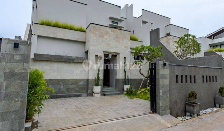 Premium Quality Luxury Modern Villa House In Ungasan Uluwatu Bali 1