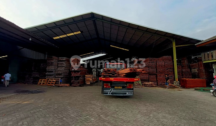 Strategic Location Wood Factory Mayjend Sungkono Gresik City Near Romo Toll Road Strategic Location Wood Factory Mayjend Sungkono Gresik City Near Romo Toll Road