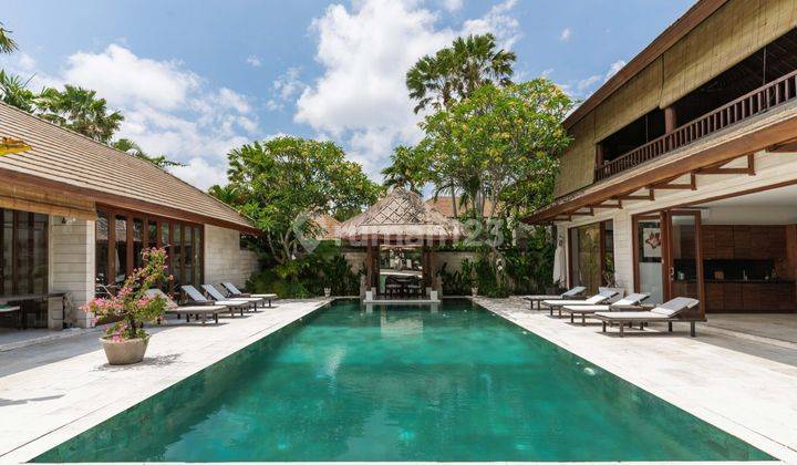 Rare Stock of Beautiful Villa Ready to Occupy Near Batu Belig Beach Bali 1