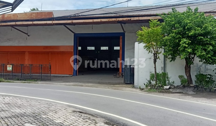 Strategic Warehouse in Gresik City Near Toll Road and Surabaya City