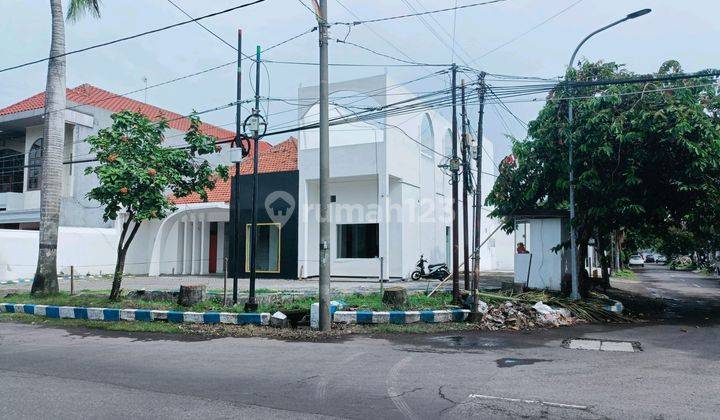 Ruko Gedung Ex Resto Strategis Raya Kartini Surabaya Pusat 1