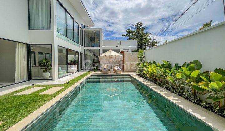 Villa Keluarga Modern 4br Di Jantung Seminyak Bali Dekat Pantai  2