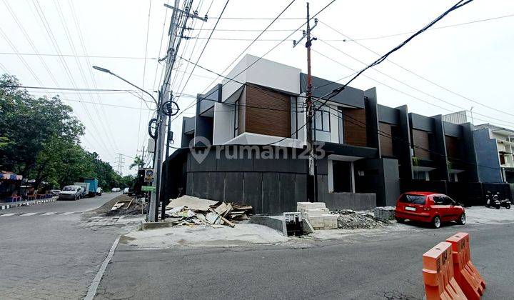 Rumah Baru Gress Bisa Kpr Di Jln Utama Kutisari Row 4 Mobil  1