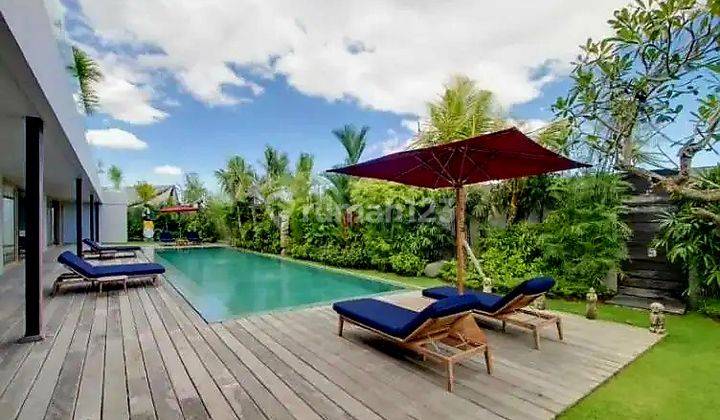 Stok Murah Rumah Villa Mewah Lokasi Strategis Jantung Canggu Bali 2