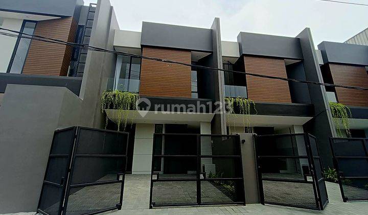 Rumah Cakep Baru Gress Bisa Kpr Jl Raya Besar Kutisari Indah Sby 2