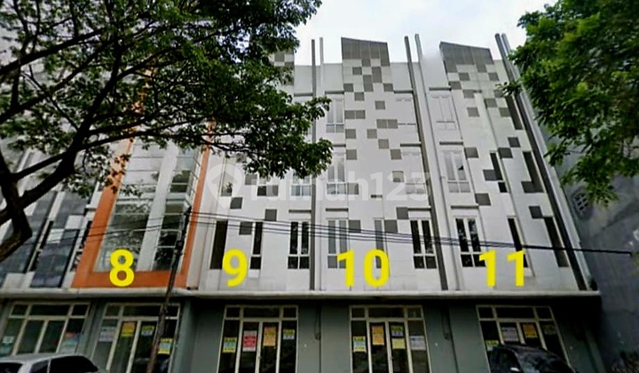 New 4-Story Shop House, Prime Location in Central A Yani City, Surabaya 2