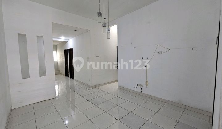 Dijual Rumah Taman Holis Indah 2 Bandung Minimalis