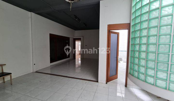 Ruang Usaha Soka Sayap Riau Bandung