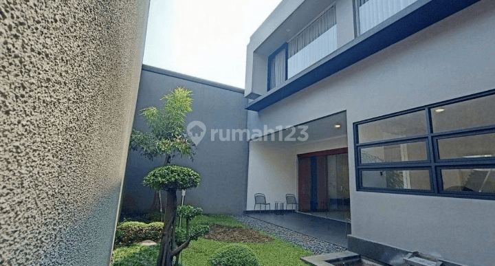 Rumah Mewah Full Furnish Cluster Exclusive di Batununggal 2