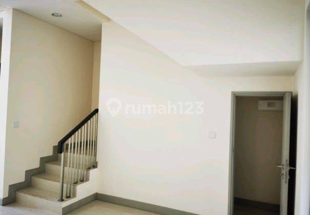 Jakarta Garden City, Cluster Maninjau Rumah Baru 3 Lantai Selatan 2