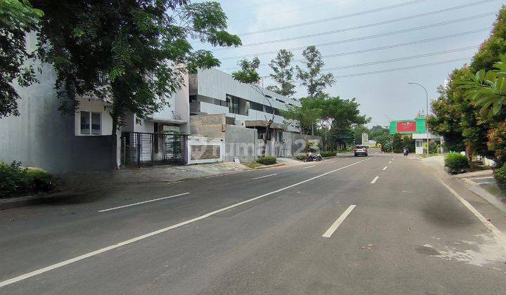 Metland Puri Kaveling 200m² jalan depan 4 mobil.dekat Green Lake City 2