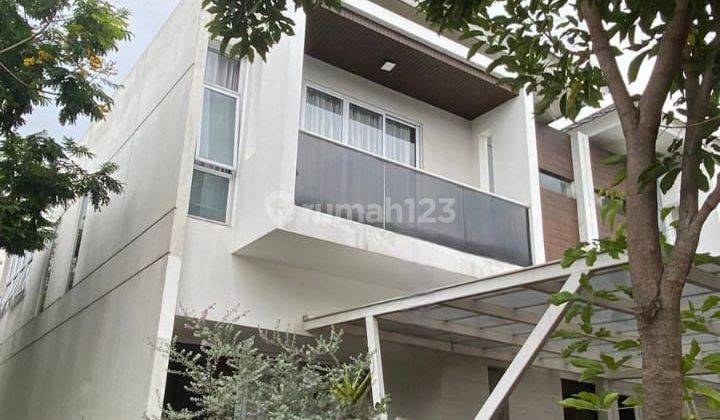 Rumah bagus 2 Lantai di Riviera Metland Puri 3 KT 2