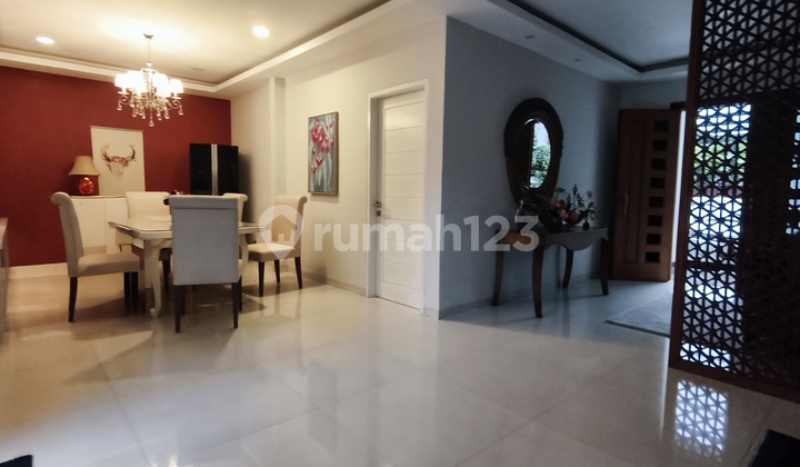 Rumah di Joglo 2 Lantai. SHM. Full Furnished. 4 Kamar Tidur.