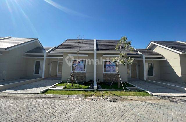 Disewakan Rumah Millenial New Gem City Akr Blok G, Gresik 2 Unit Jejer  1