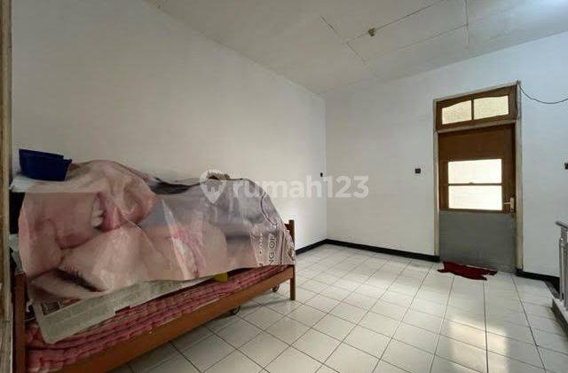 Rumah Disewakan di Putat Gede Timur Iv Surabaya Barat 16