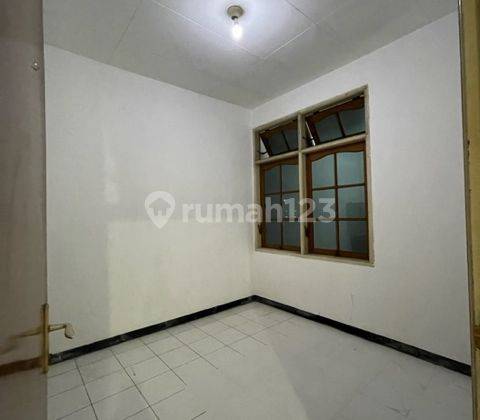 Rumah Disewakan di Putat Gede Timur Iv Surabaya Barat 37