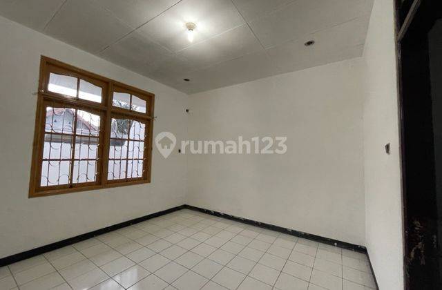 Rumah Disewakan di Putat Gede Timur Iv Surabaya Barat 40
