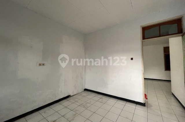Rumah Disewakan di Putat Gede Timur Iv Surabaya Barat 61
