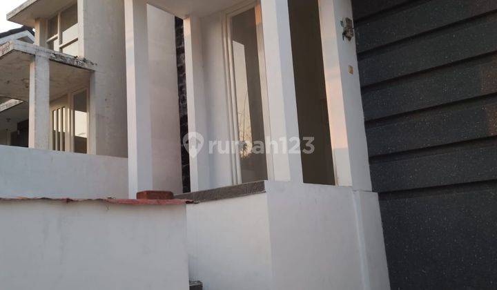 Rumah Baru Dijual di Bukit Sentul Blok D1, Lawang 2