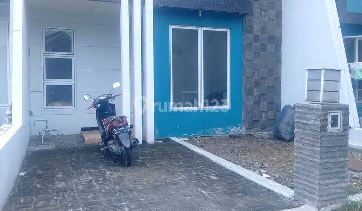 Rumah Dijual di Perumahan La Diva Blok A3, Menganti Surabaya Barat 1