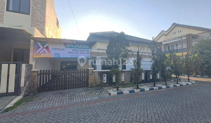 Rumah Bagus Unfurnished SHM di Jl. Babatan Pratama Blok Uu, Wiyung - Surabaya, Surabaya 1