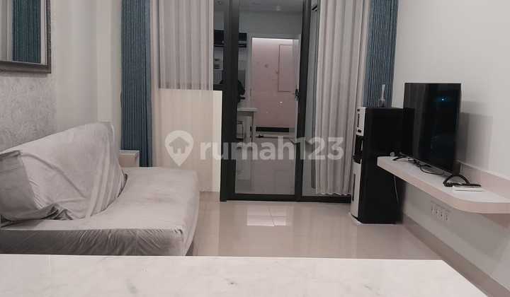 For Sale Apartment Vertu #12, With Spacious Balcony Ciputra World - Surabaya