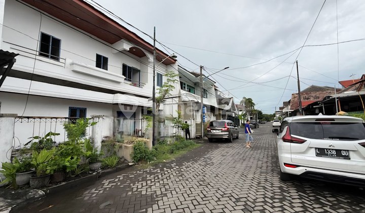 House for Rent in Siwalankerto Permai 3 Block E, Surabaya