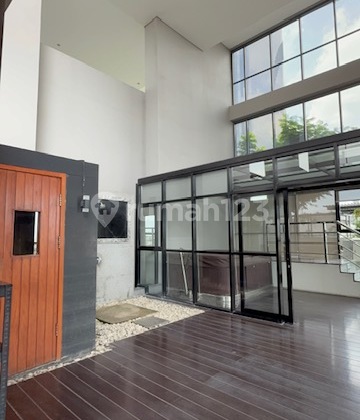 Dijual Apartemen Voila #50, With Balcony Fully Furnished, Jl. Mayjen Sungkono, Surabaya 2