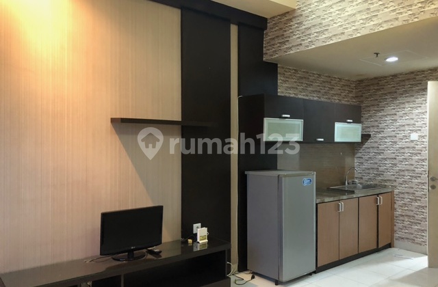 For Rent Apartment Uc Tower Berkeley #30, Citraland - Surabaya 2