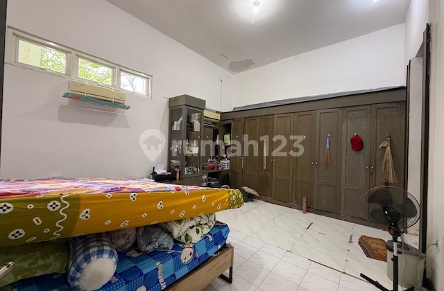 For Sale House in Tenggilis Tengah II Block L, Surabaya 2