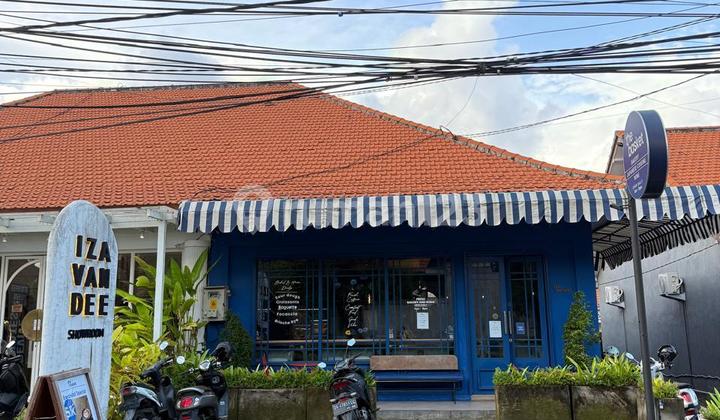 Dijual Cepat Cafe di Umalas Bali A La New York City Beserta Bisnisnya
