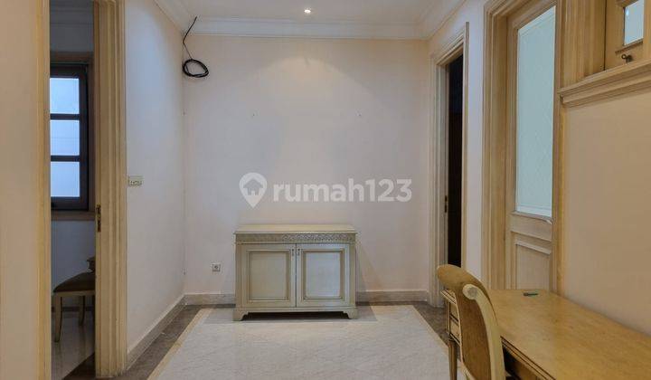 Rumah bagus sekali dan apik di Puri indah dengan harga menarik 2