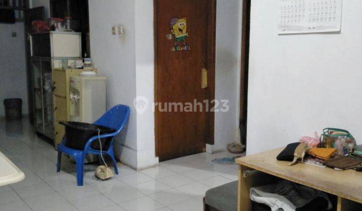 Rumah di dekat pasar inpres dwiwarna, tidak jauh dari jalan besar 4