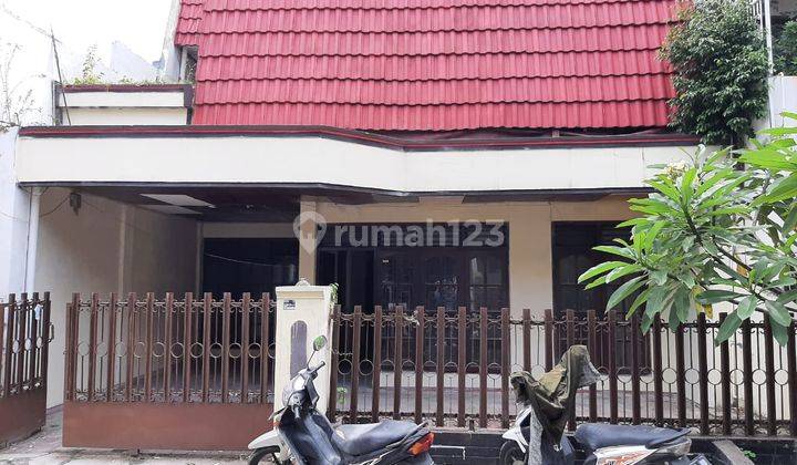 Rumah Murah 2 Lantai Hitung Tanah di Taman Meruya Illir 1