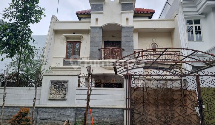 Rumah 2 Lantai di Permata Buana dengan Harga Menarik 1