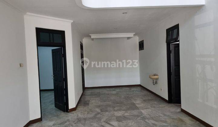 Rumah Bagus Siap Huni Dengan Lokasi Favorite Di Puri Indah 2